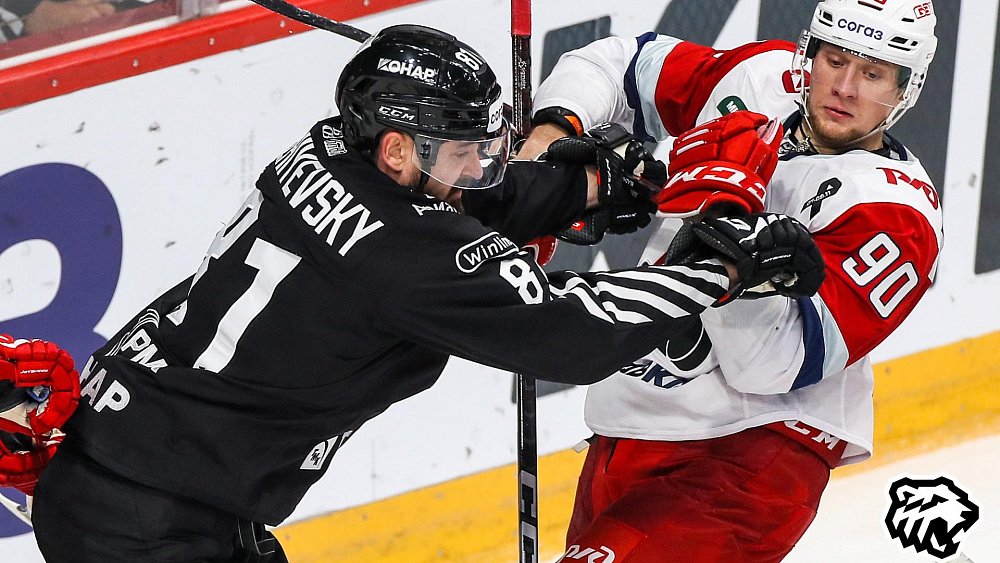 Челябинец Максим Шалунов помог «Локомотиву» выиграть у «Трактора» в чемпионате КХЛ