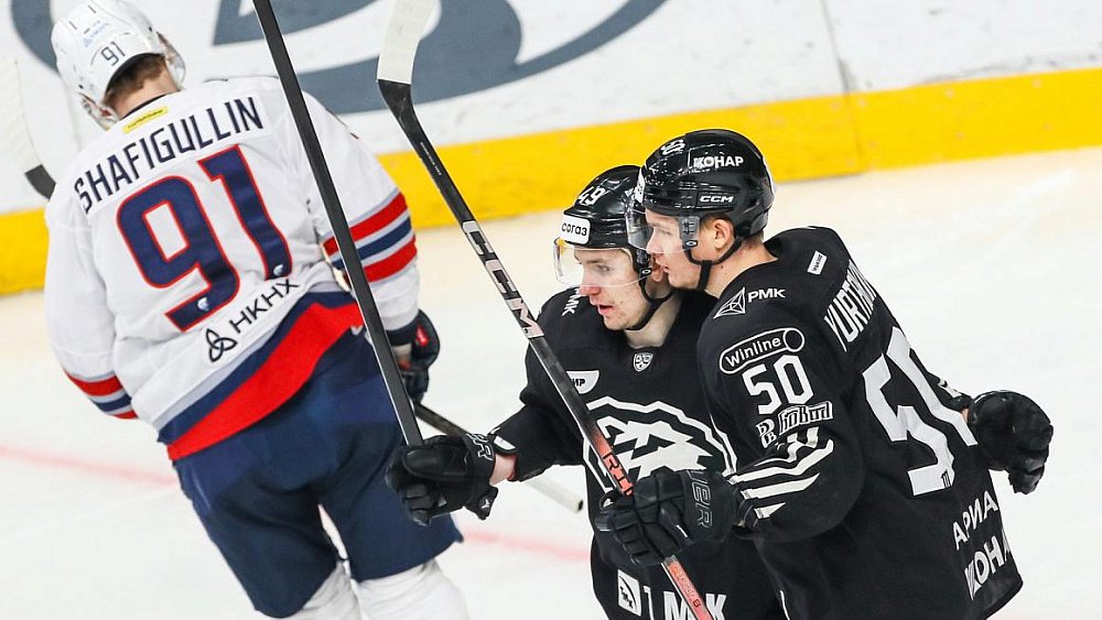 Хоккейный клуб «Трактор» одержал волевую победу над «Нефтехимиком»