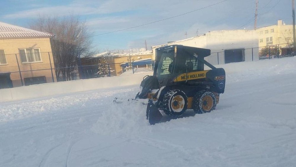 Погода не дает расслабиться: вывоз снега усилили все районы Челябинской области