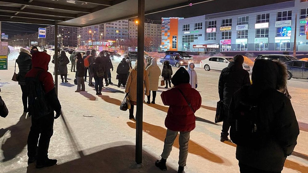 Челябинский министр проинспектировал работу общественного транспорта в час пик