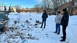 Заполненных мусором контейнерных площадок в Челябинске становится все меньше