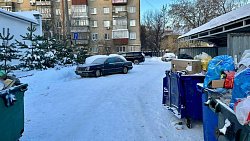 Заполненных мусором контейнерных площадок в Челябинске становится все меньше