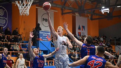 В «Челбаскете» ярко дебютировал баскетболист «Курчатова» Станислав Сотников