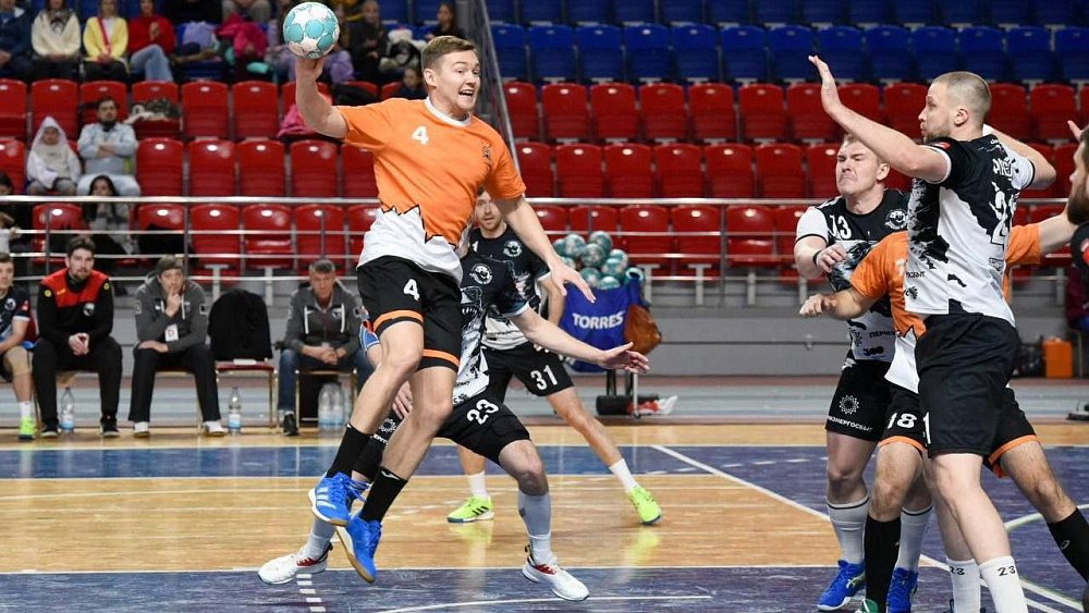 Гандбольный клуб «Динамо-Сунгуль» дал бой «Пермским медведям» в Суперлиге