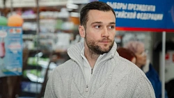 Хоккеисты Челябинской области посетили штаб общественной поддержки