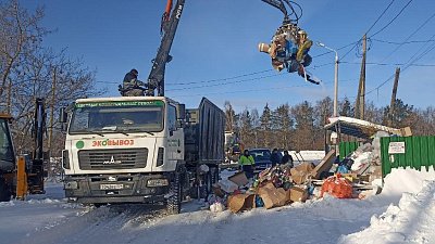 В Челябинской области ЦКС отчитался о вывозе мусора из частного сектора