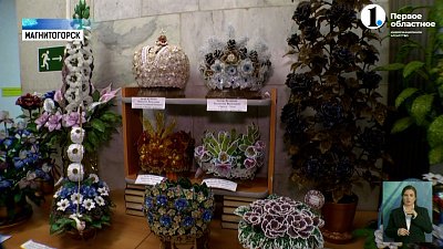 Корону Российской империи сделали из бисера