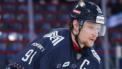 Хоккейный клуб «Металлург» продлил контракт с форвардом Максимом Карповым