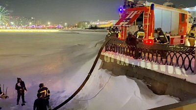 Продолжается тушение крупного пожара на рынке «Восточный город» в Челябинске