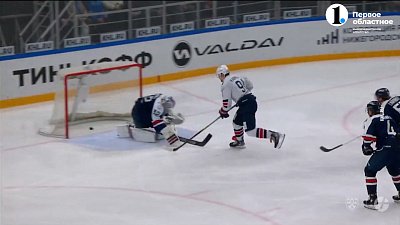 Максим Карпов продлил контракт с «Металлургом»