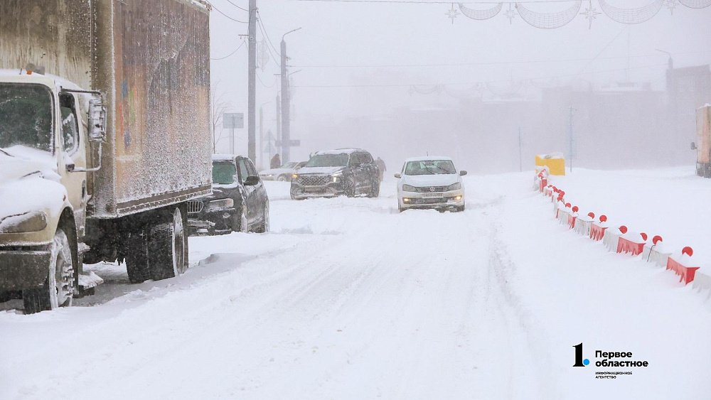 Водителей призвали отказаться от поездок по трассам в Челябинской области из-за снегопадов