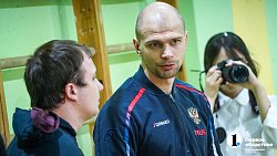 Дзюдоист Денис Ярцев провел открытый урок в челябинской школе