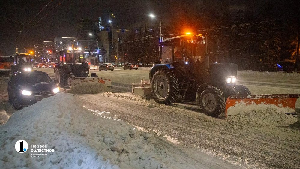 Почти 200 штрафов получили дорожники за плохую уборку снега в Челябинске