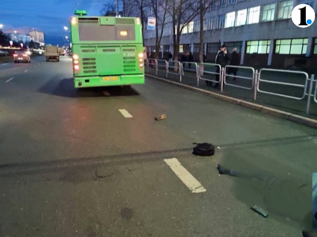 Не судите по себе людей цитаты. Суди человека по поступкам а не по словам. Судить ю. По себе других не судят. Прежде чем судить меня убедитесь что вы совершенны.