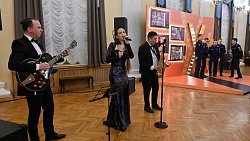 Юбилейная церемония «Светлое прошлое» прошла в стиле 80‑х годов