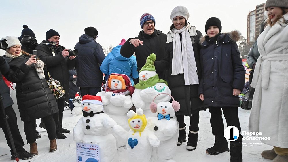 Более сотни снеговиков сделали участники благотворительной акции «Снеговики-добряки» в Челябинске