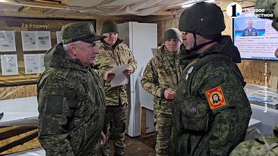 Южноуральских танкистов наградили медалями