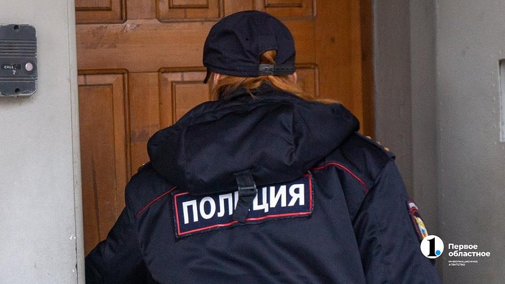 Получившим гражданство РФ мигрантам вручили повестки в ходе проверок на крупном рынке в Челябинске