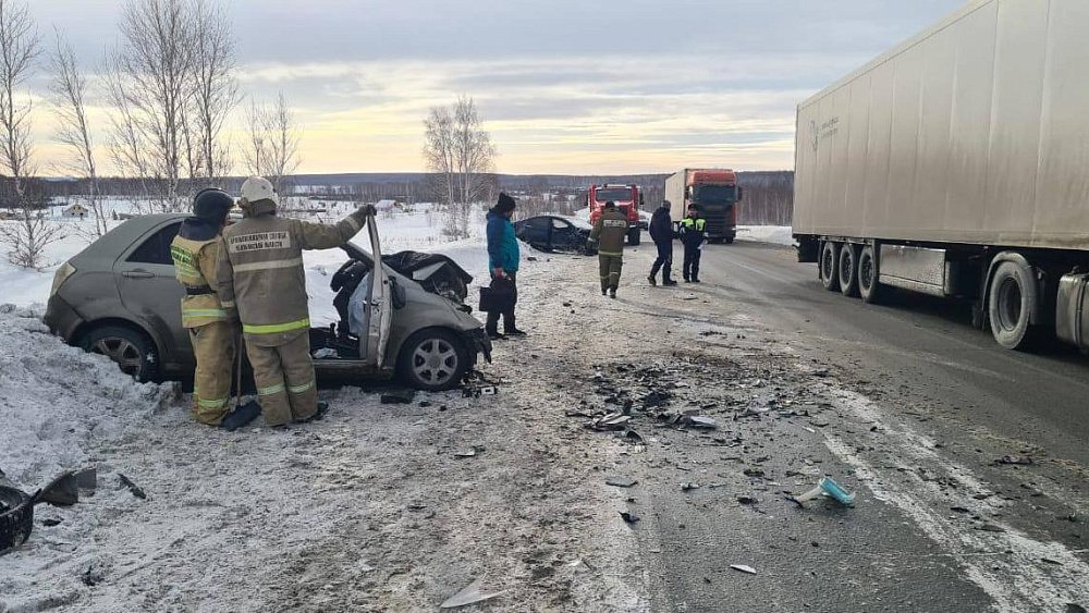 Три человека пострадали в тройном ДТП на трассе под Челябинском