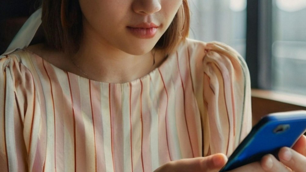 Излучение от гаджетов состаривает кожу