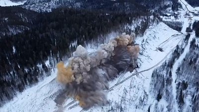 В Челябинской области продолжаются буровзрывные работы на трассе М-5