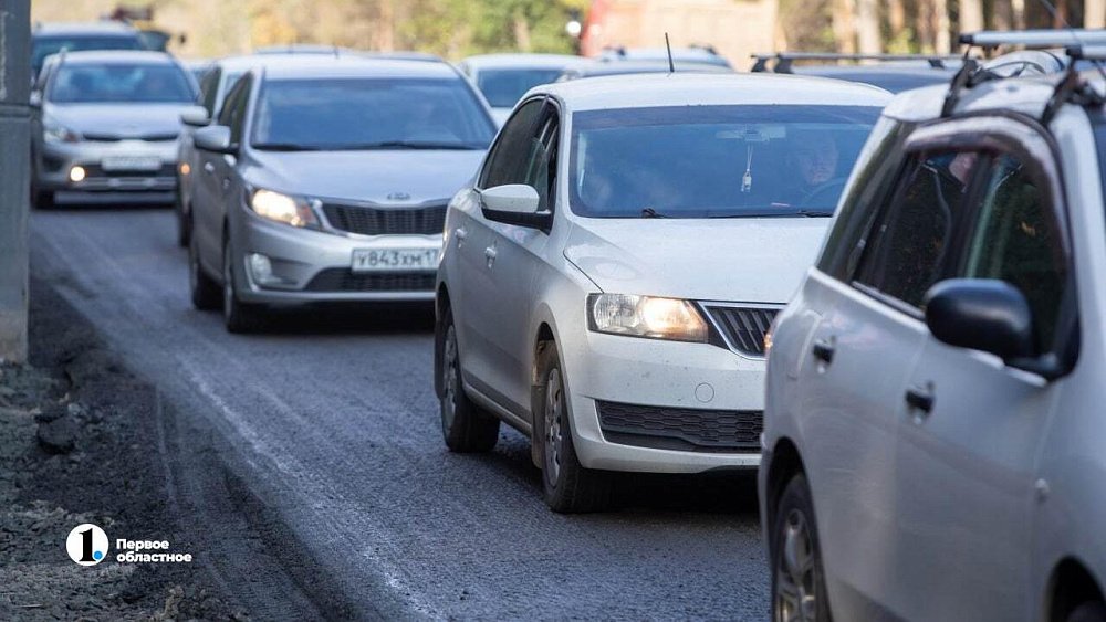 На улицах Челябинска девятибалльные пробки