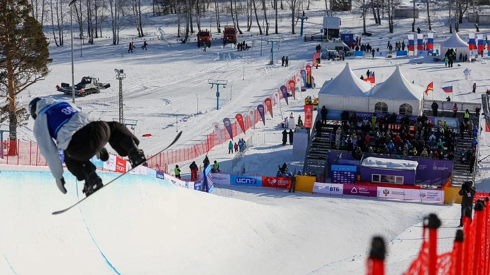 Питерские сноубордисты выиграли золото в хафпайпе на спартакиаде в Челябинской области