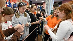 Более 150 школьников стали участниками турслета «Мировые песни»