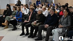 Сын летчика-героя встретился с челябинскими школьниками