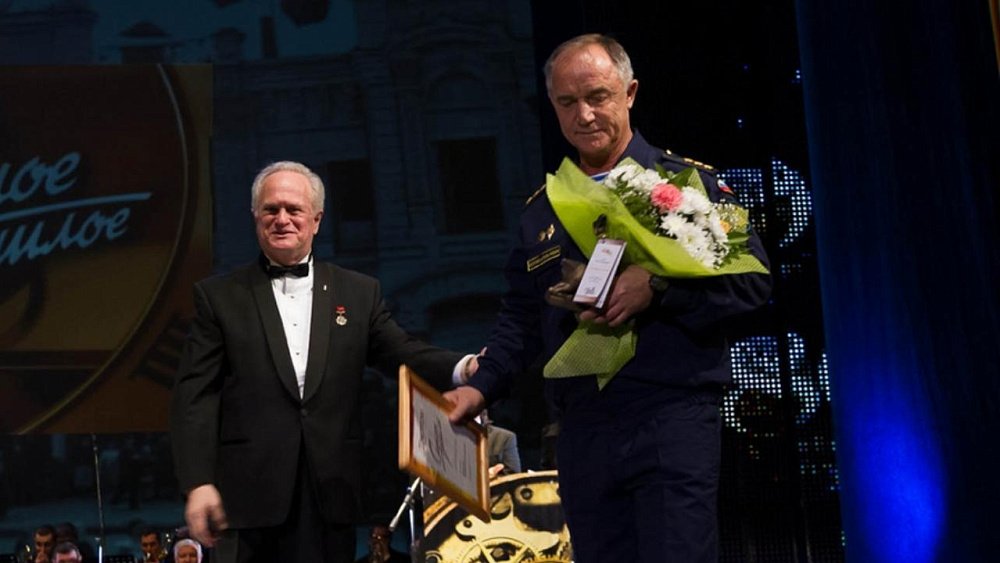 Алексей Текслер выразил соболезнования в связи с кончиной Героя Советского Союза Валерия Востротина