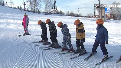 Юные спортсмены усвоили свой первый «Снежный урок»