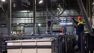 Почти 988 млн рублей направят на поддержку промышленности Челябинской области