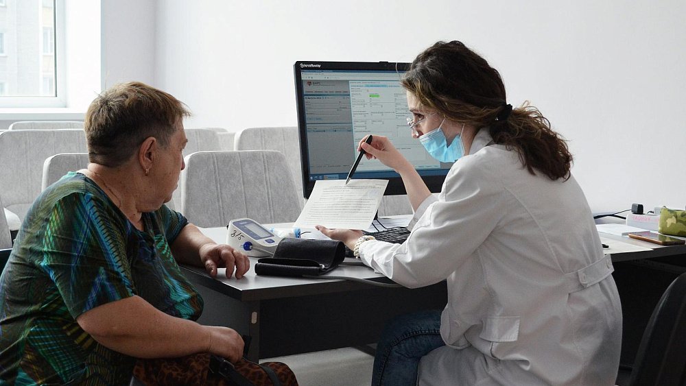 Олег Гербер поддержал решение президента повысить доходы медиков