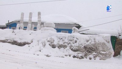 Крейсер из снега появился на улицах Миасса