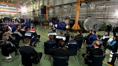 Владимир Путин пообщался со студентами и рабочими промышленных предприятий Челябинска