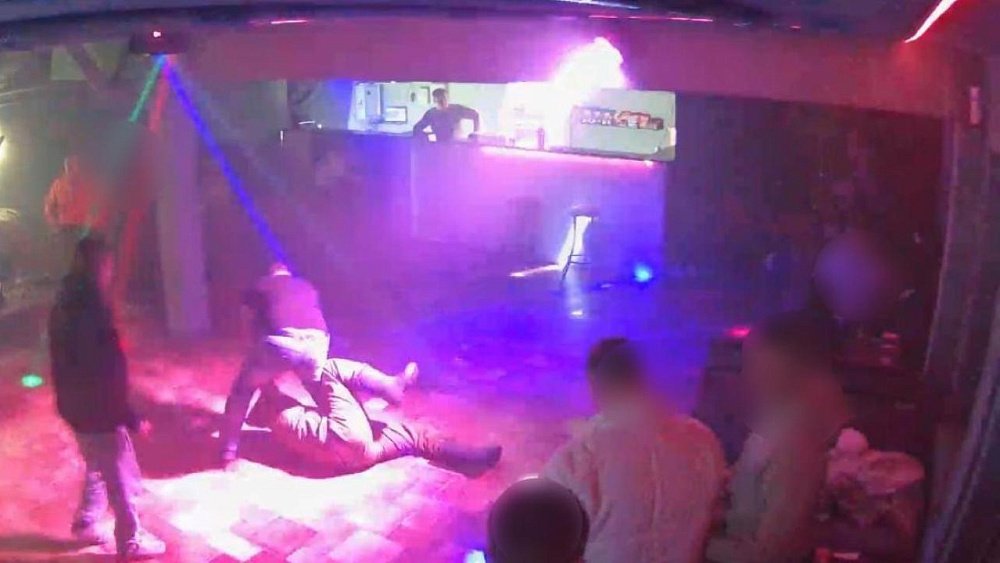 В Челябинской области задержали троих мужчин, до смерти избивших посетителя кафе