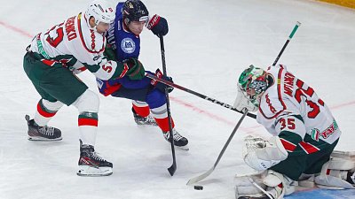 Хоккеисты «Металлурга» в чемпионской форме выиграли у «Ак Барса» в чемпионате КХЛ
