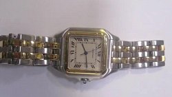 Таможенники задержали гражданку США, перевозившую в Челябинск люксовые вещи на 11 млн рублей