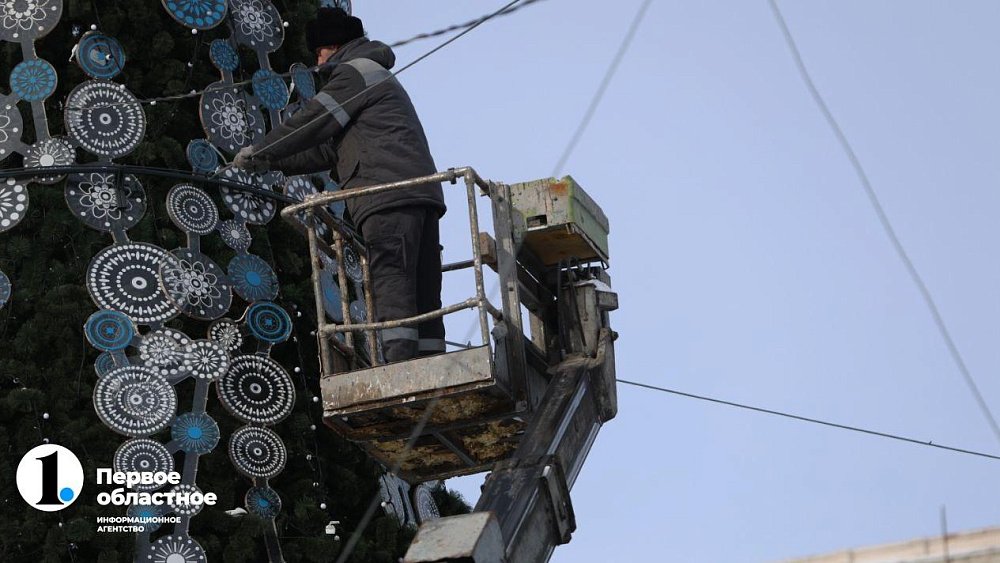 В Челябинске разбирают главный ледовый городок