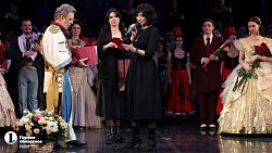 Солиста челябинской оперы Николая Глазкова поздравили с двумя юбилеями