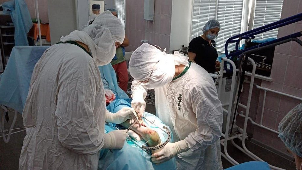 В Сатке начали проводить операции по замене тазобедренного сустава