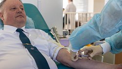 Пожарные, спасатели и росгвардейцы сдали кровь для больниц Челябинской области