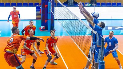 Волейболисты «Динамо» и «Магнитки» стартовали во втором этапе Высшей лиги