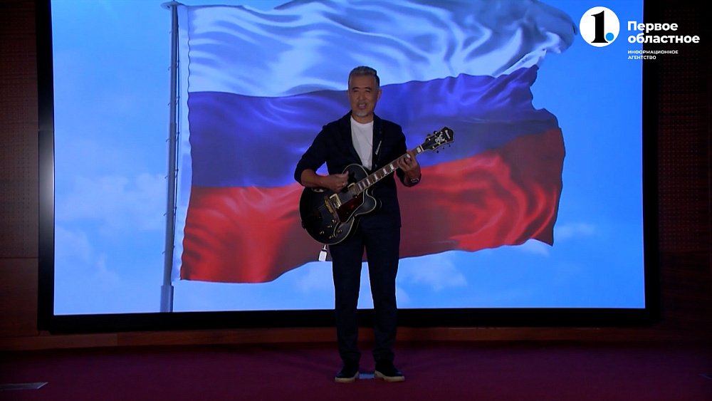 В передаче «Хорошие песни» на ОТВ южноуральцев поздравили с Днем защитника Отечества