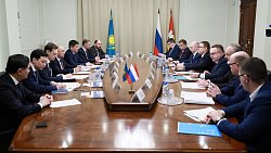 Алексей Текслер на встрече с послом Казахстана в РФ предложил варианты транзита грузов на Китай