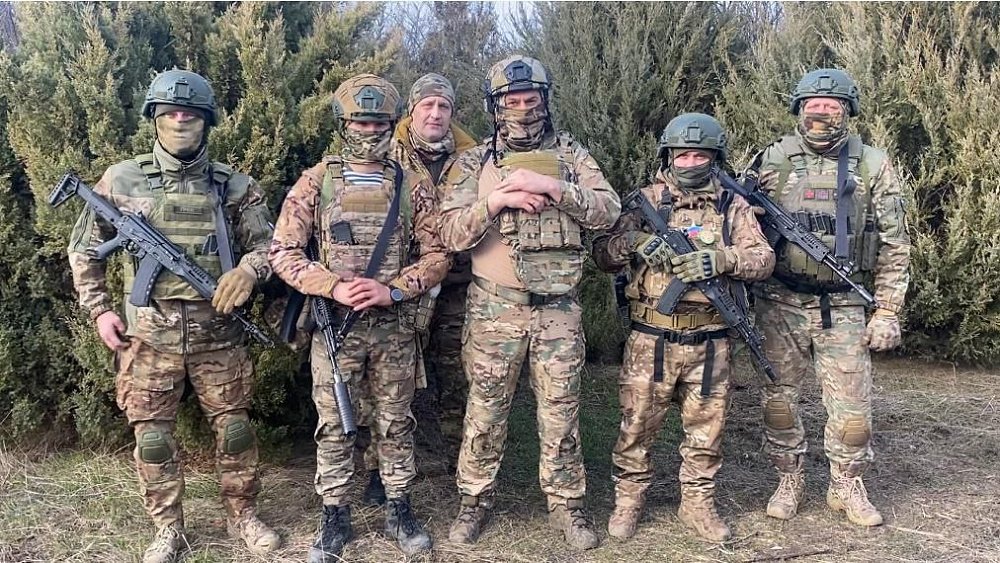 Бойцы в зоне СВО получили от южноуральцев маскировочные сети и автомобиль «Урал»