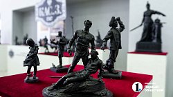 Алексей Текслер оценил реконструированный Дворец культуры в Каслях