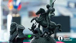 Алексей Текслер оценил реконструированный Дворец культуры в Каслях