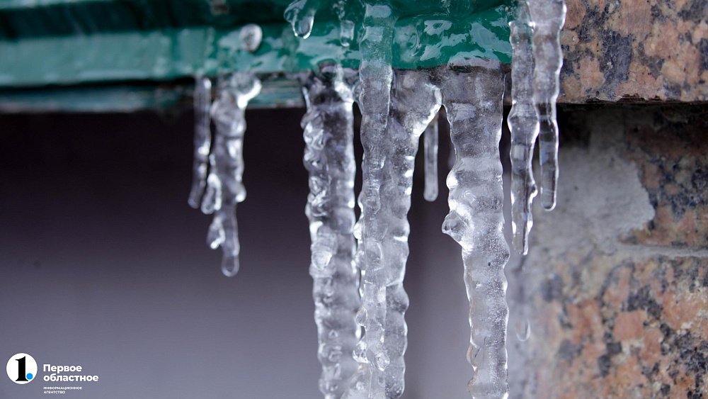 Физик Сергей Замоздра: «Удар сосульки сопоставим с ударом молотка»