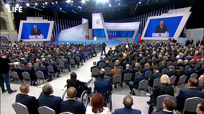 В России МРОТ должен увеличиться до 35 тысяч рублей к 2030 году